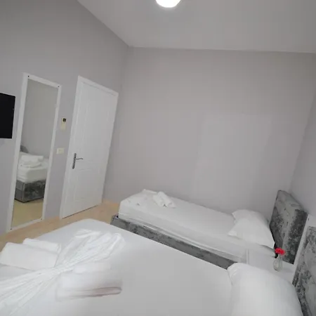 Little Cozy 1 Apartment